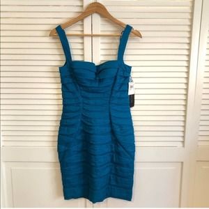 NWT Aidan Mattox Ruched Bodycon Dress